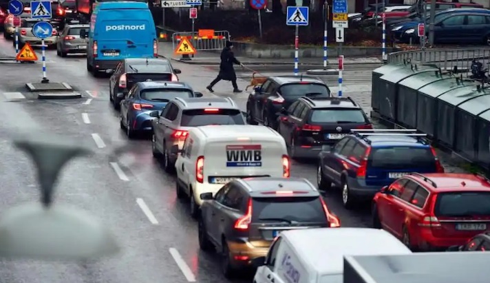 استکهلم تصمیم به ممنوعیت تردد خودروهای بنزینی و دیزلی گرفته است