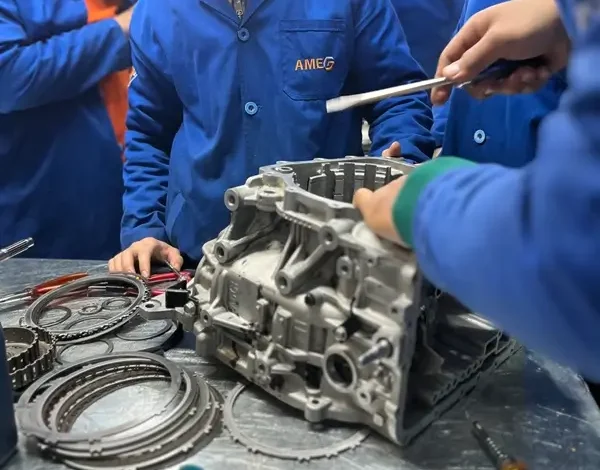 چطور یک آموزشگاه تعمیر گیربکس اتوماتیک مناسب برای ورود به بازار کار انتخاب کنیم